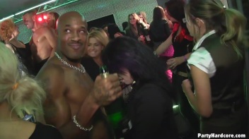 Party Hardcore Gone Crazy Vol. 6 Part 1 - Cam 3 Screencap 48 on www.sinx.com