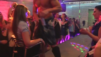 Party Hardcore Gone Crazy Vol. 16 Part 3 - Cam 3 Screencap 71 on www.sinx.com