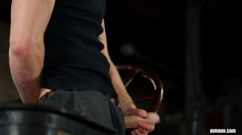 All Aboard The Bi Express Part 1 Screencap 11 on www.sinx.com