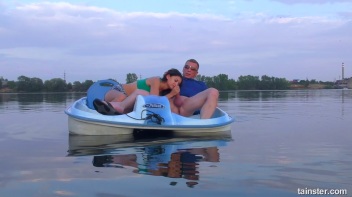 Boats And Hoes, Girl Blows Him Good On The Boat Screencap 23 on www.sinx.com