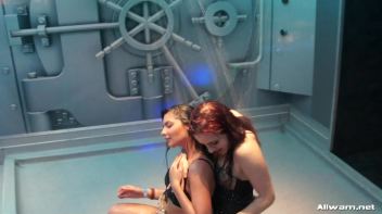 Shower Down With Your Bad Selves! Screencap 15 on www.sinx.com