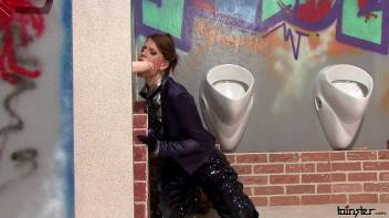 Gloves Won't Protect Her From The Slime Blast! Screencap 24 on www.sinx.com