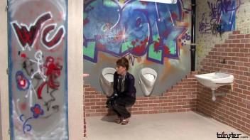 Gloves Won't Protect Her From The Slime Blast! Screencap 4 on www.sinx.com