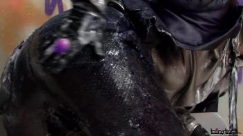 Gloves Won't Protect Her From The Slime Blast! Screencap 40 on www.sinx.com