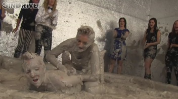 Muddy Wrestling: Jenny Lee vs. Liana Screencap 108 on www.sinx.com