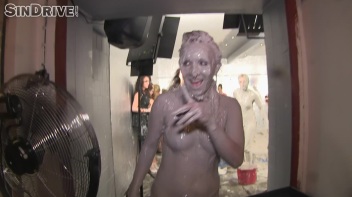 Muddy Wrestling: Jenny Lee vs. Liana Screencap 119 on www.sinx.com