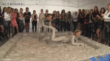 Muddy Wrestling: Jenny Lee vs. Liana Screencap 36 on www.sinx.com