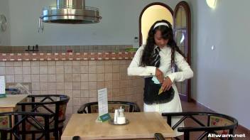 Don't Piss Off This Waitress! Screencap 31 on www.sinx.com