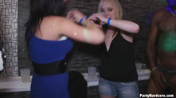 Party Hardcore Vol. 71 Part 5 - Cam 2 Screencap 73 on www.sinx.com