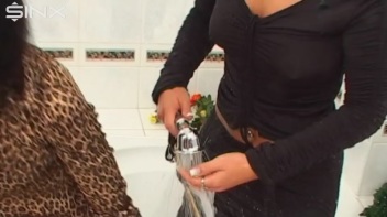 Raven Haired Hotties Shampoo And Lather Up Screencap 12 on www.sinx.com