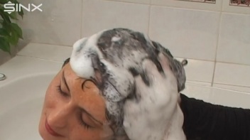 Raven Haired Hotties Shampoo And Lather Up Screencap 33 on www.sinx.com