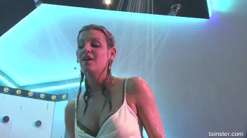 Winter WonderBang Part 2 - Cam 4 Screencap 15 on www.sinx.com