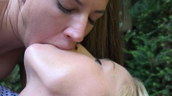 Girlfriends Lustful Outdoor Face Licking Screencap 62 on www.sinx.com