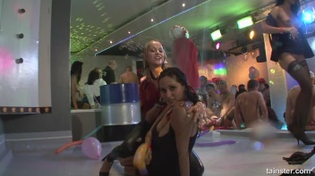 Welcome To The Mad House Part 3 - Cam 4 Screencap 87 on www.sinx.com