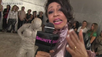 Muddy Wrestling: Sharka Blue vs. Tanya Screencap 67 on www.sinx.com