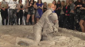 Muddy Wrestling: Sharka Blue vs. Tanya Screencap 32 on www.sinx.com