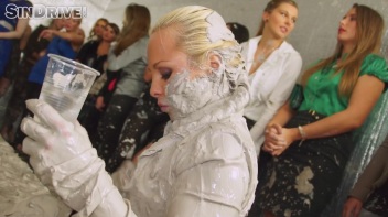 Muddy Wrestling: Sharka Blue vs. Tanya Screencap 45 on www.sinx.com