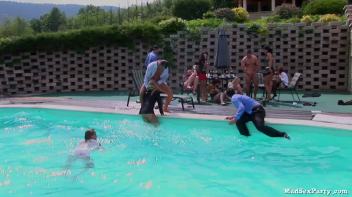 Private Pool Vol. 1 Part 2 Screencap 75 on www.sinx.com