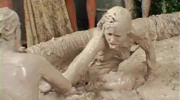 Going For Gold In The Mud Screencap 78 on www.sinx.com