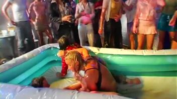 Mega Oil Fight Covers Chicks Head To Toe Screencap 86 on www.sinx.com