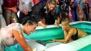 Mega Oil Fight Covers Chicks Head To Toe Screencap 54 on www.sinx.com