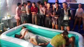 Mega Oil Fight Covers Chicks Head To Toe Screencap 75 on www.sinx.com