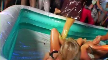 Mega Oil Fight Covers Chicks Head To Toe Screencap 80 on www.sinx.com