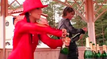 Gina's Unfortunate Series of Events Screencap 90 on www.sinx.com