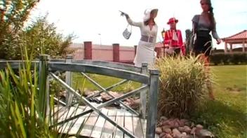 Gina's Unfortunate Series of Events Screencap 2 on www.sinx.com