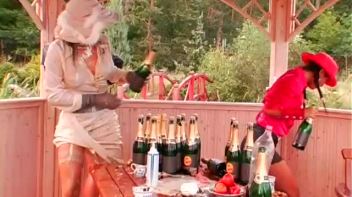 Gina's Unfortunate Series of Events Screencap 66 on www.sinx.com