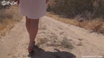 Big Booty Babe Peeing Outdoors Screencap 4 on www.sinx.com