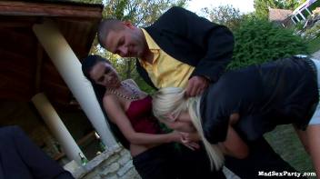 Gazebo Gobblers Part 1 Screencap 70 on www.sinx.com