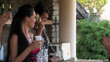 Gazebo Gobblers Part 1 Screencap 8 on www.sinx.com