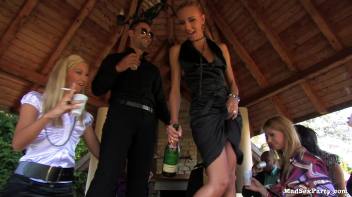 Gazebo Gobblers Part 1 Screencap 20 on www.sinx.com