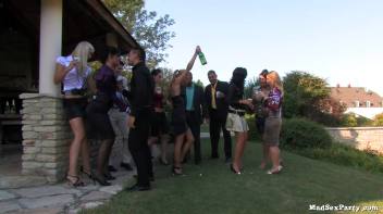 Gazebo Gobblers Part 1 Screencap 29 on www.sinx.com