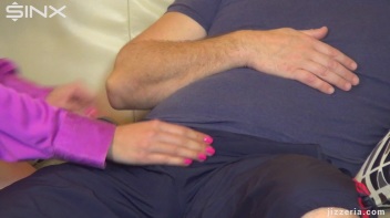 Desperate to Give Him A Blowjob Screencap 9 on www.sinx.com