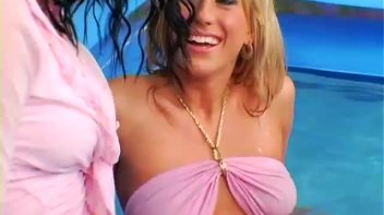 Make Your Own Wetlook Beach! Screencap 41 on www.sinx.com
