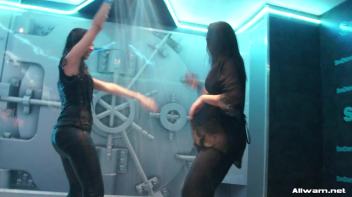 Feelin' That Fully Clothed Shower Show! Screencap 64 on www.sinx.com