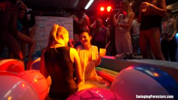 Summer Jam Bang Part 4 - Lesbo Cam Screencap 72 on www.sinx.com