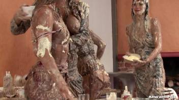 Get A Taste Of This Human Dessert Screencap 89 on www.sinx.com