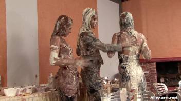 Get A Taste Of This Human Dessert Screencap 90 on www.sinx.com