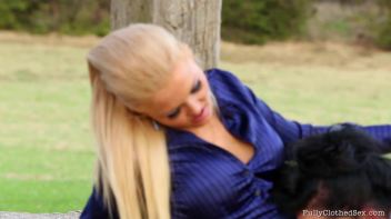 Fully Clothed Pussy In The Park Screencap 95 on www.sinx.com