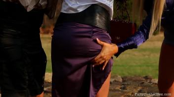 Fully Clothed Pussy In The Park Screencap 18 on www.sinx.com