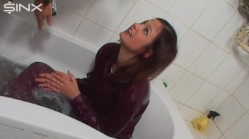 Pretty Clothed Ladies Have Bath Together Screencap 65 on www.sinx.com