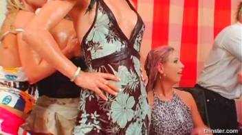 Gel Jam Part 1 Screencap 35 on www.sinx.com