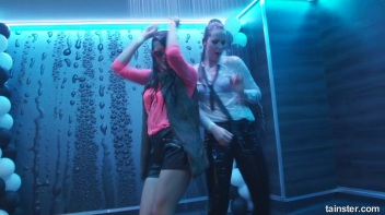 The Wetlook Vibe Is Very Alive! Screencap 26 on www.sinx.com