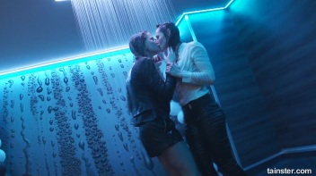 The Wetlook Vibe Is Very Alive! Screencap 82 on www.sinx.com
