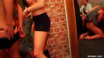 Gash Bash Part 3 - Cam 2 Screencap 18 on www.sinx.com