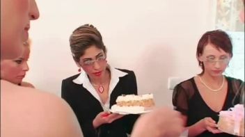 Cake Party Part 1 Screencap 17 on www.sinx.com