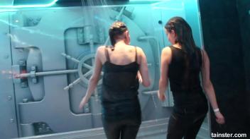 Sexy amateur chicks own the wet dancefloor Screencap 17 on www.sinx.com